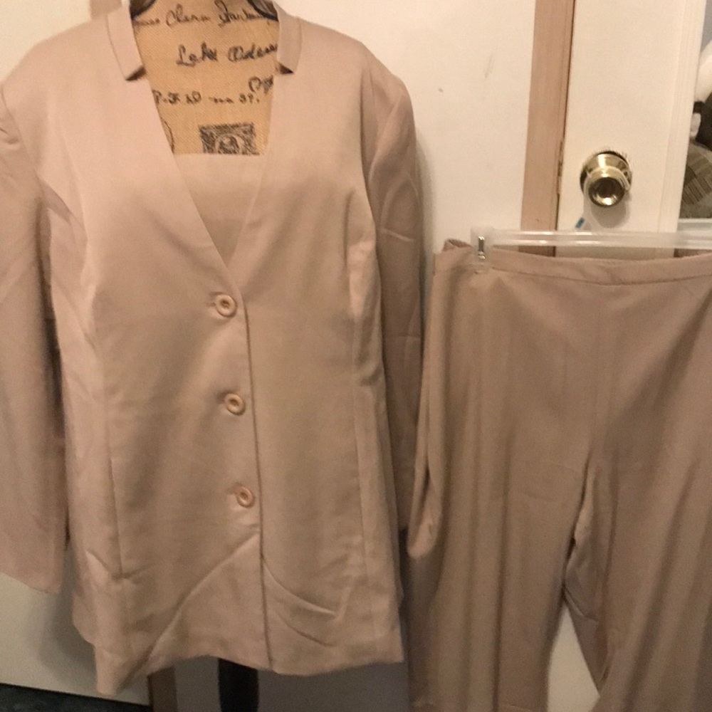 Woman’s Professional Pant Suit